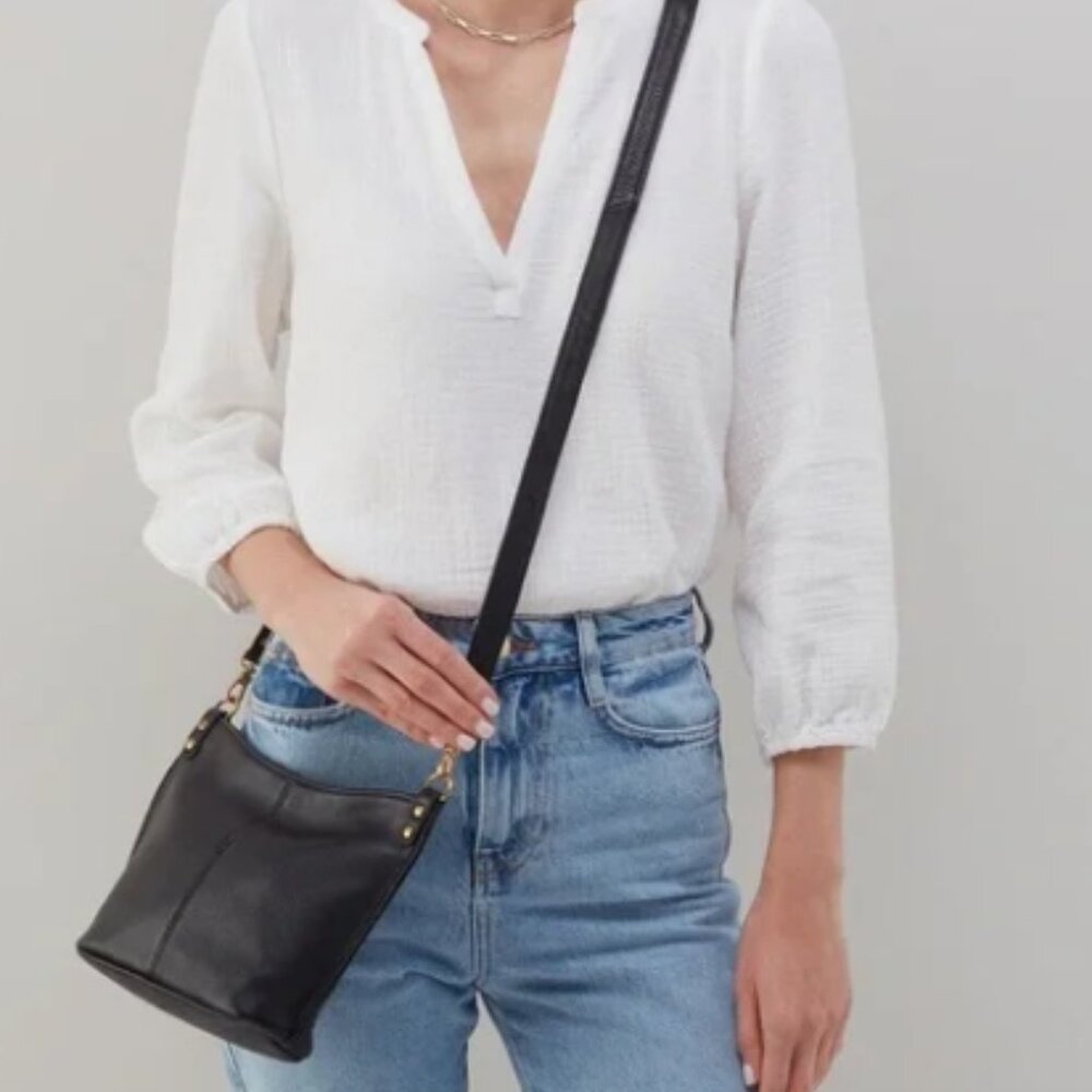 HOBO Pier Shoulder Bag - black